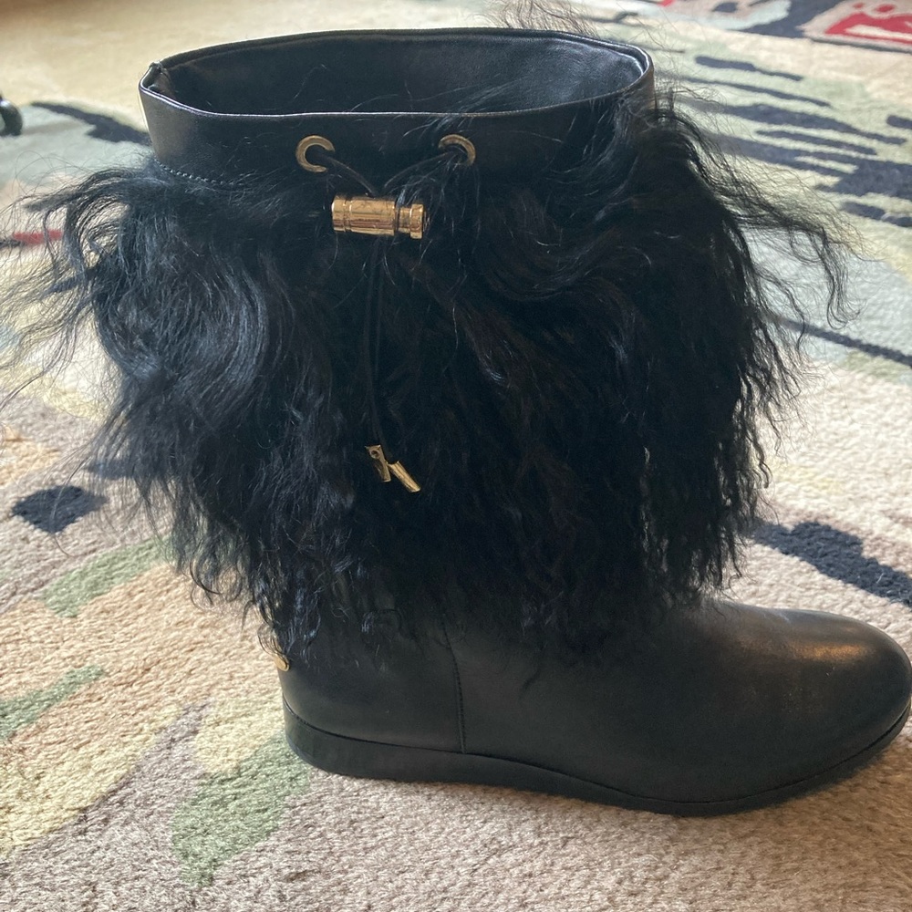 🆕MICHAEL KORS 7.5 blk leather boots w/sheep’s fur